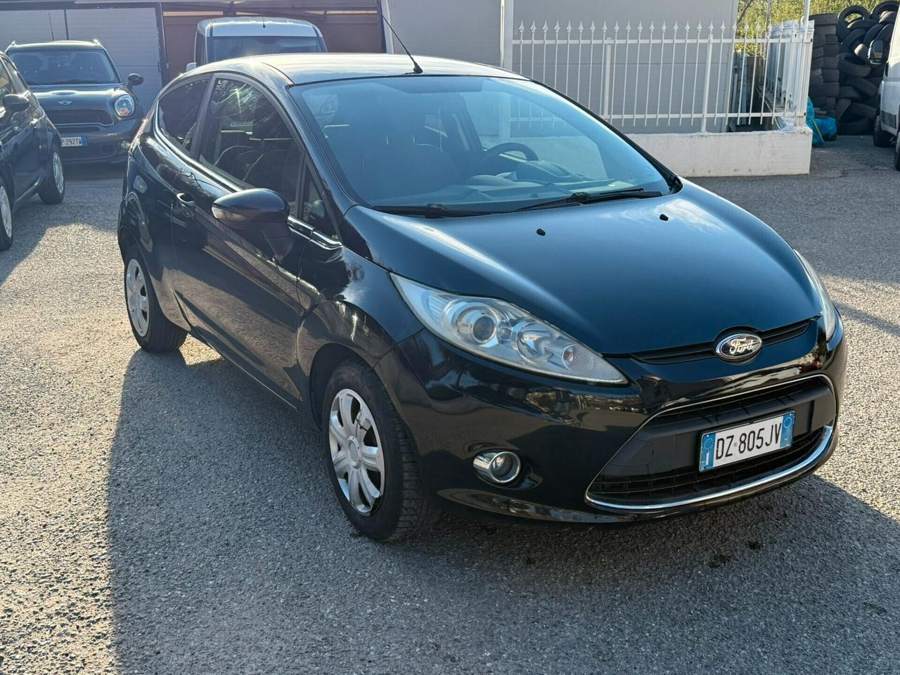 Ford Fiesta 1.4 TDCi 68CV 3 porte Titanium