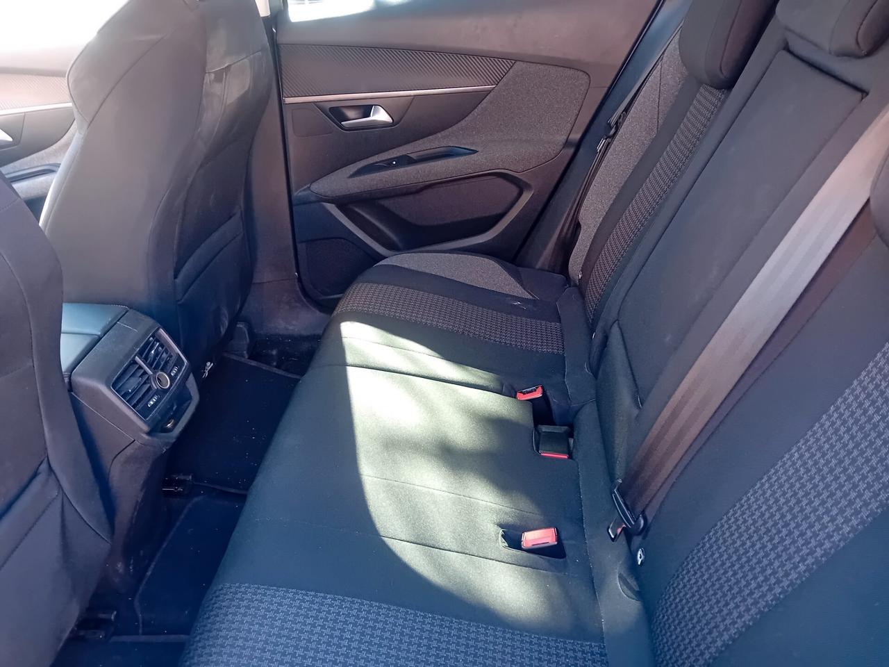 Peugeot 3008 BlueHDi 180 S&S EAT8 GT