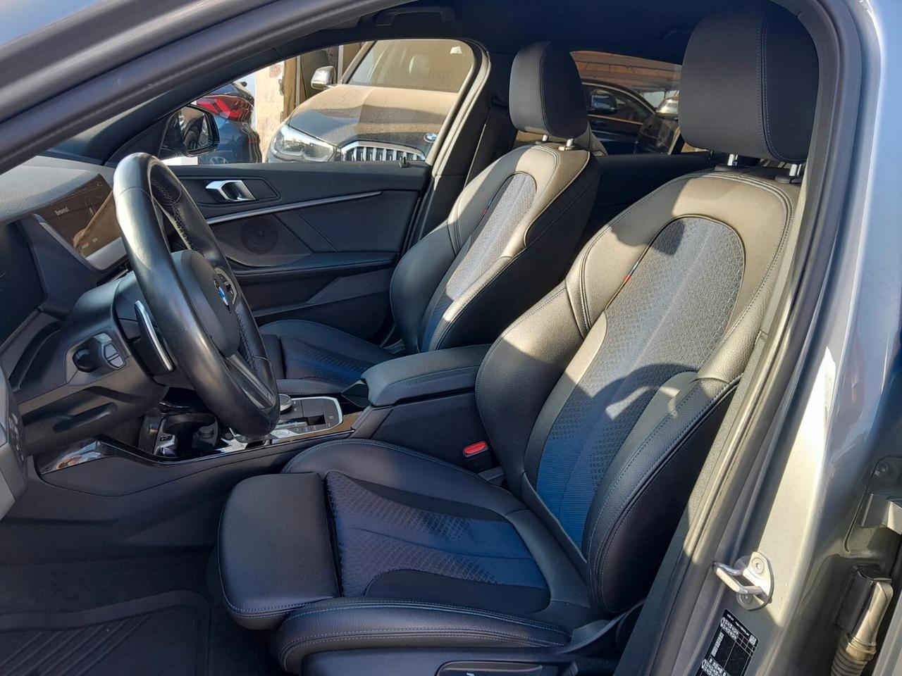 Bmw 118 118d 5p. Msport