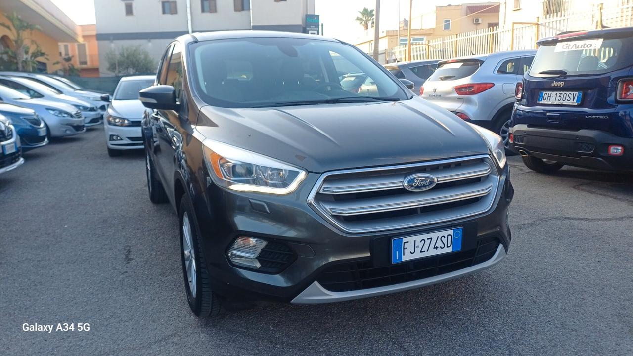 Ford Kuga 1.5 TDCI 120 CV S&S 2WD Titanium