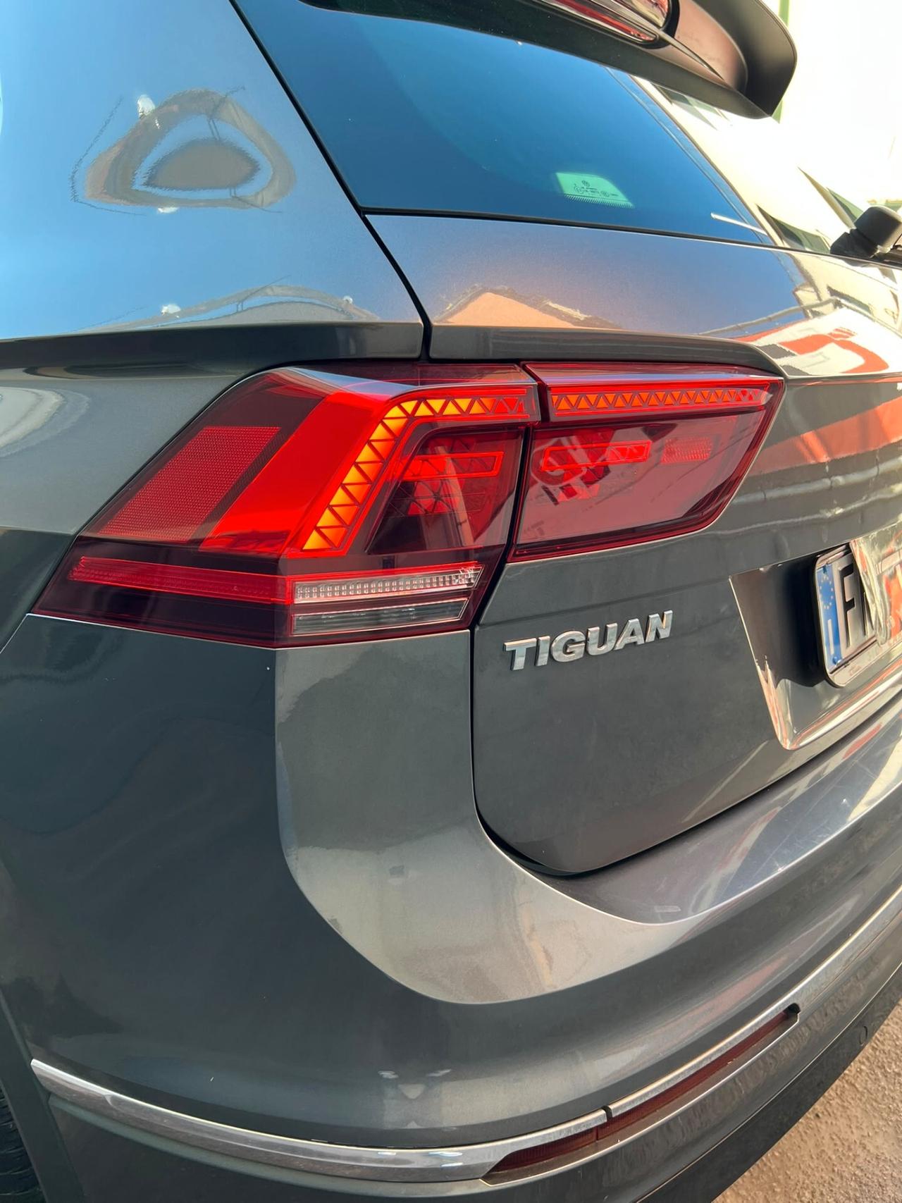 Volkswagen Tiguan 2.0 BiTDI SCR DSG 4MOTION Advanced R-Line BMT