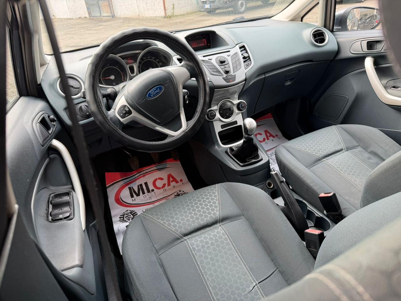 Ford Fiesta 1.4 TDCi 68CV 5 porte Titanium