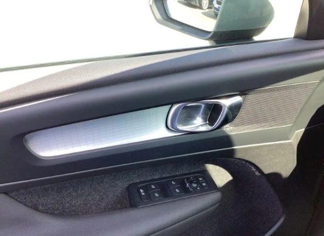 VOLVO XC40 B3 automatico Core N1