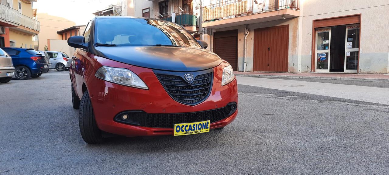 Lancia Ypsilon 1.2 69 CV 5 porte S&S S Momodesign