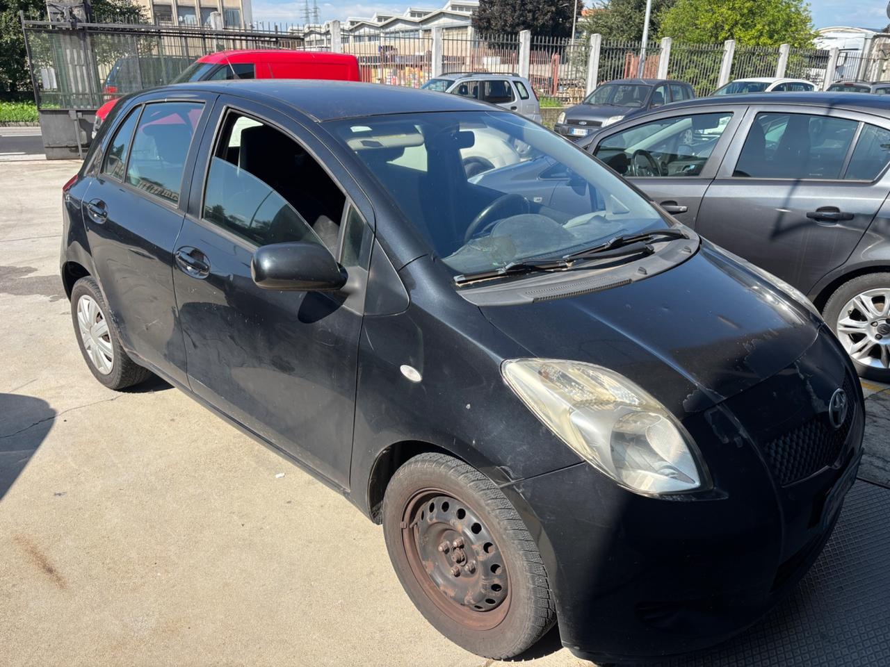 Toyota Yaris 1.0 5 porte Sol