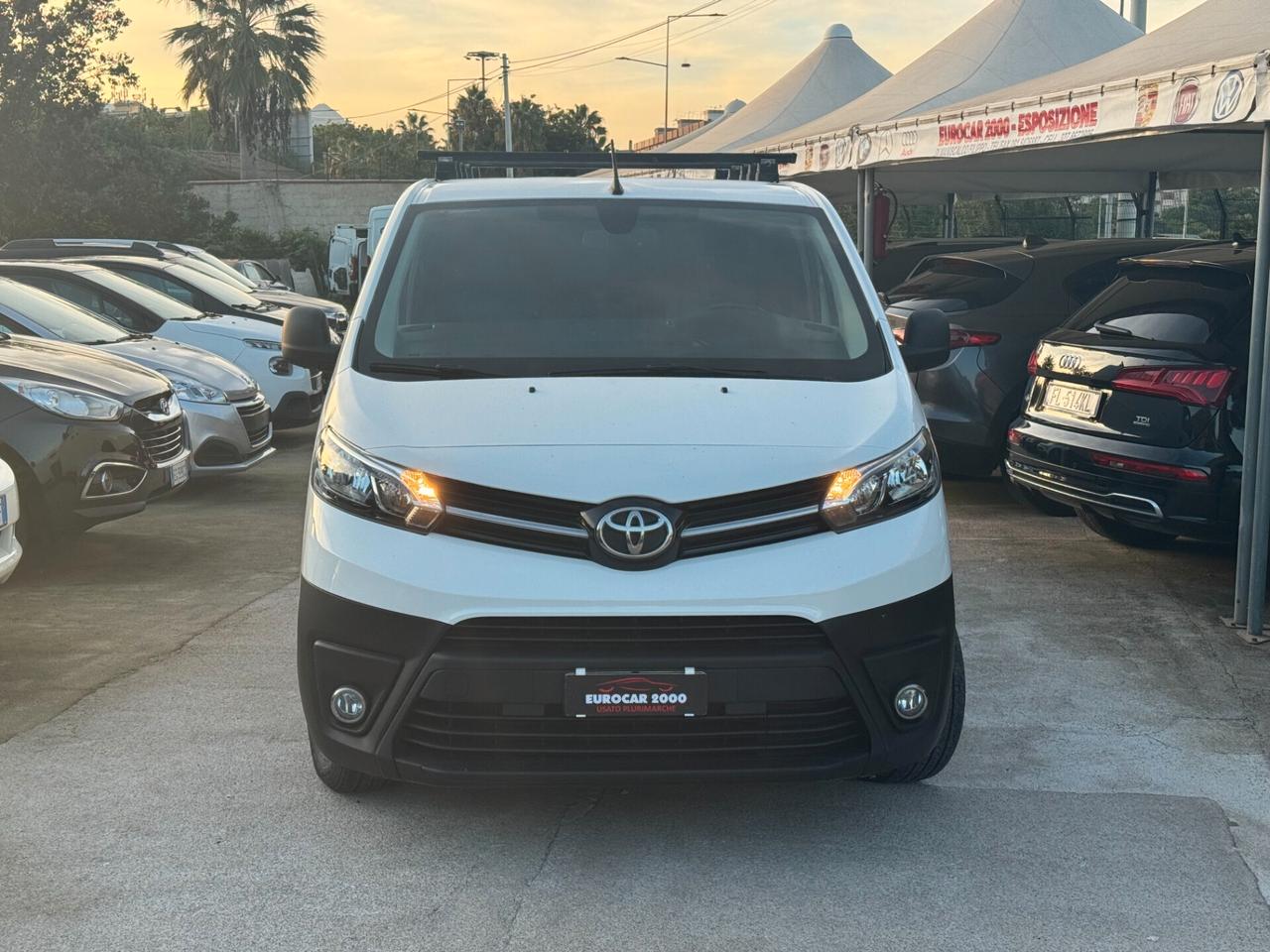 TOYOTA PROACE 3 POSTI IVA ESPOSTA