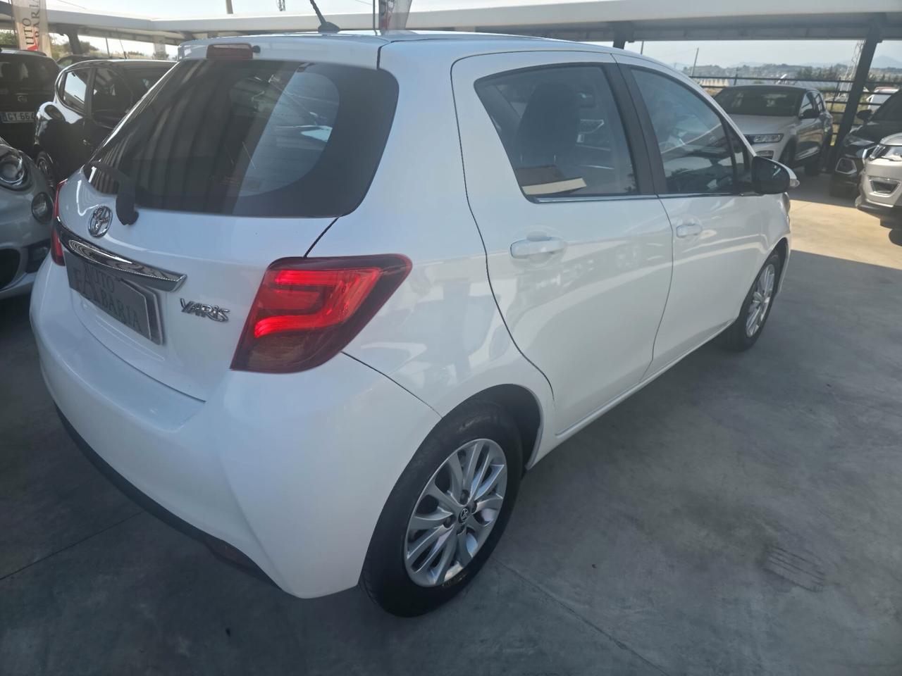 Toyota Yaris 1.0 5 porte Lounge