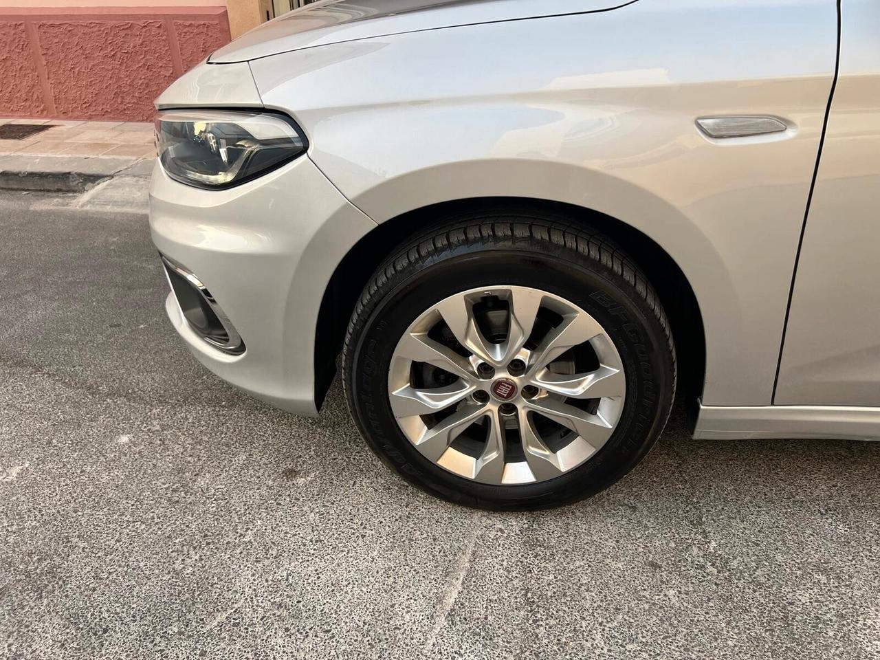 FIAT TIPO SW 1.6 MJT 120CV LOUNGE NAVI CRUISE OK NEOPATENTATI ANNO 2020
