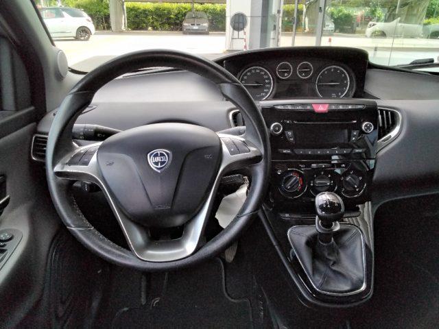 LANCIA Ypsilon 1.2 69 CV 5 porte Platinum