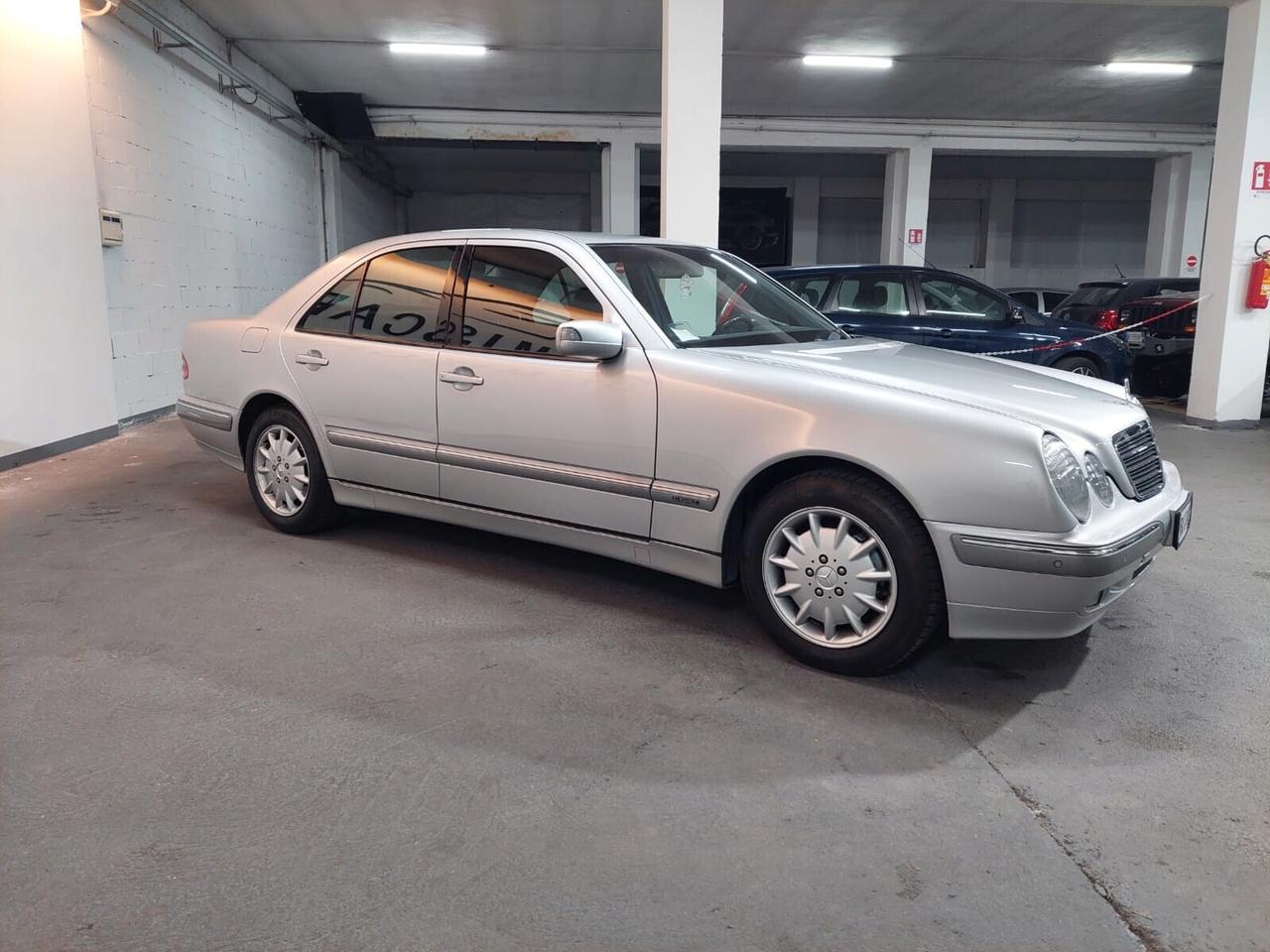 Mercedes-benz E 200 cat Avantgarde