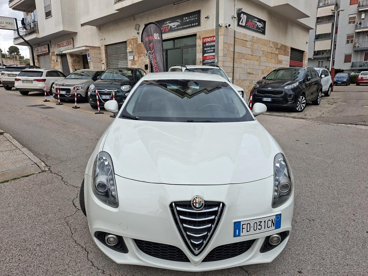 Alfa Romeo Giulietta 1.6 JTDm * 120 CV * Distinctive * Navi * Interni in pelle Quadrifoglio * Garantita 12 Mesi
