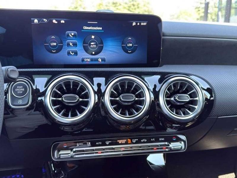 Mercedes-Benz Classe A 35 AMG 4Matic Premium Racing Collection