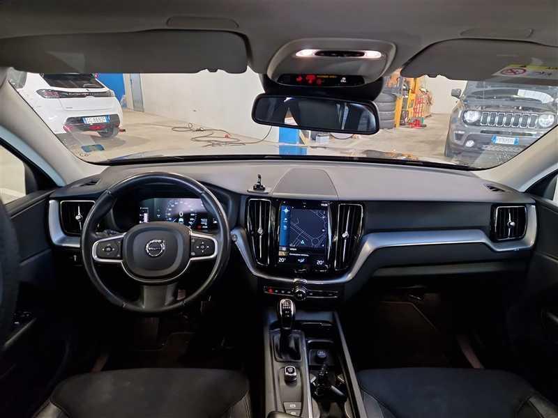 VOLVO XC60 D4 Business