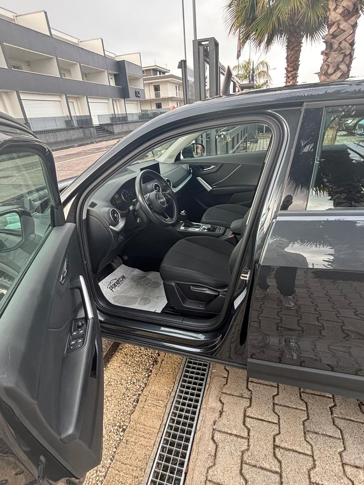 Audi Q2 30 TDI S tronic Business