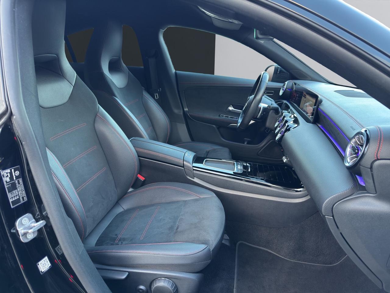 MERCEDES-BENZ CLA 180 d AUT. AMG LINE PREMIUM - MY24