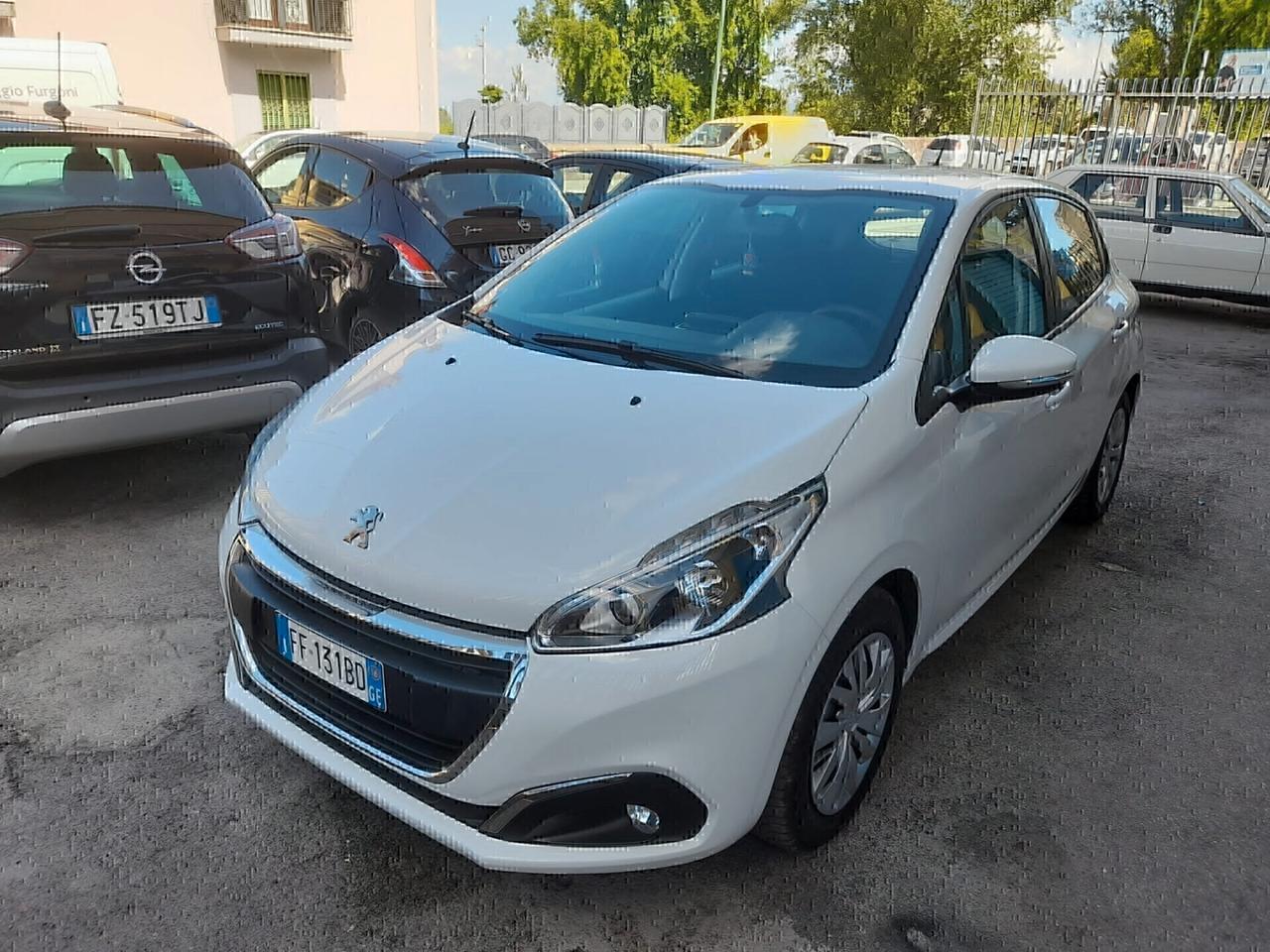 Peugeot 208 PureTech 82 5 porte Allure