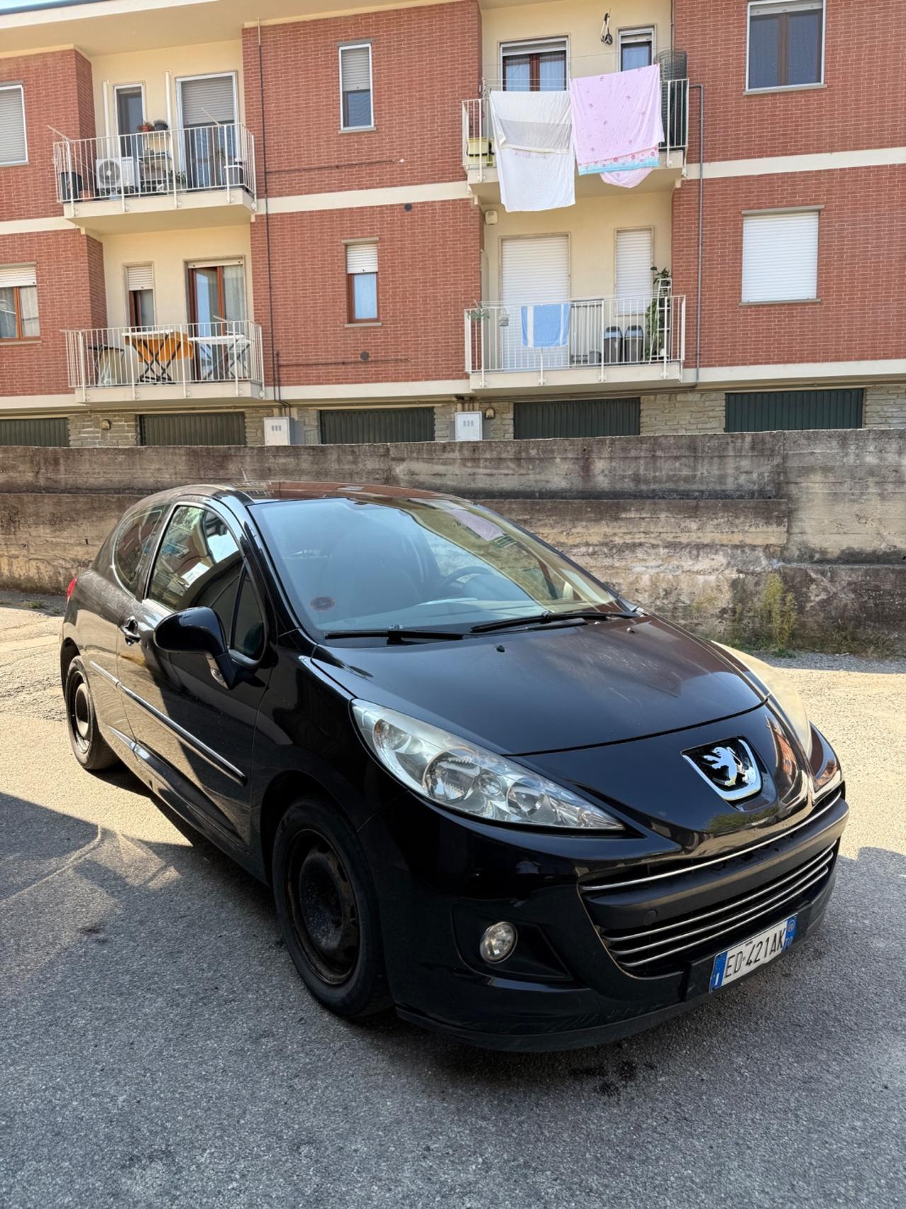 Peugeot 207 1.6 HDi 90CV 3p. 99g