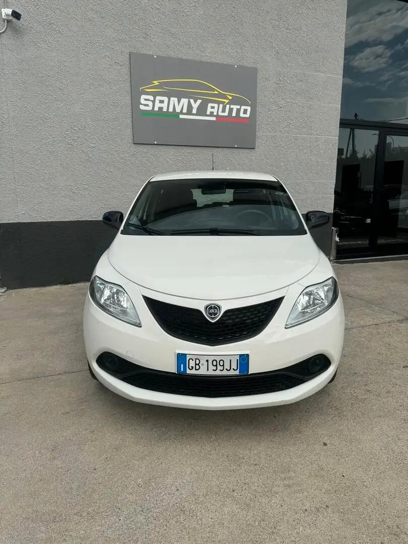 Lancia Ypsilon 1.2 69 CV 5 porte S&S Gold