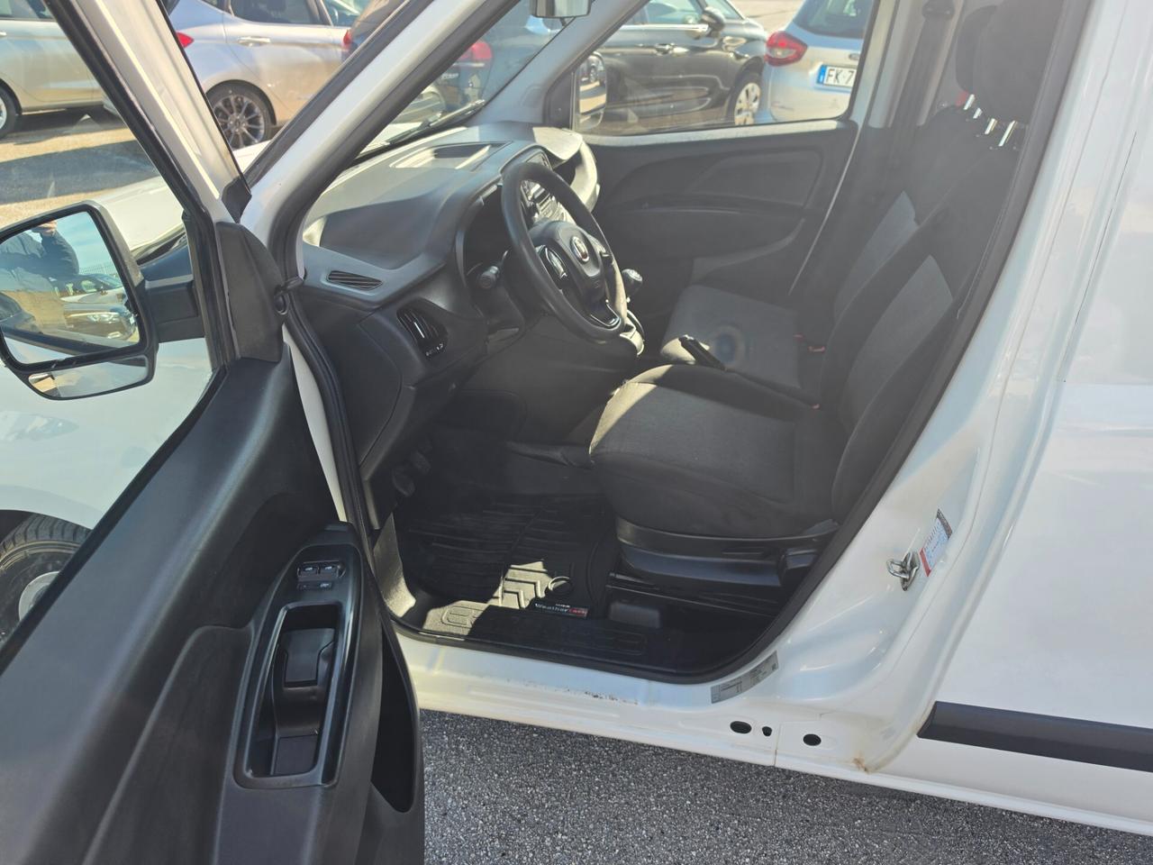 Fiat Doblo 1.6 MJT 105CV PL-TN Maxi SX 3 posti GANCIO TRAINO