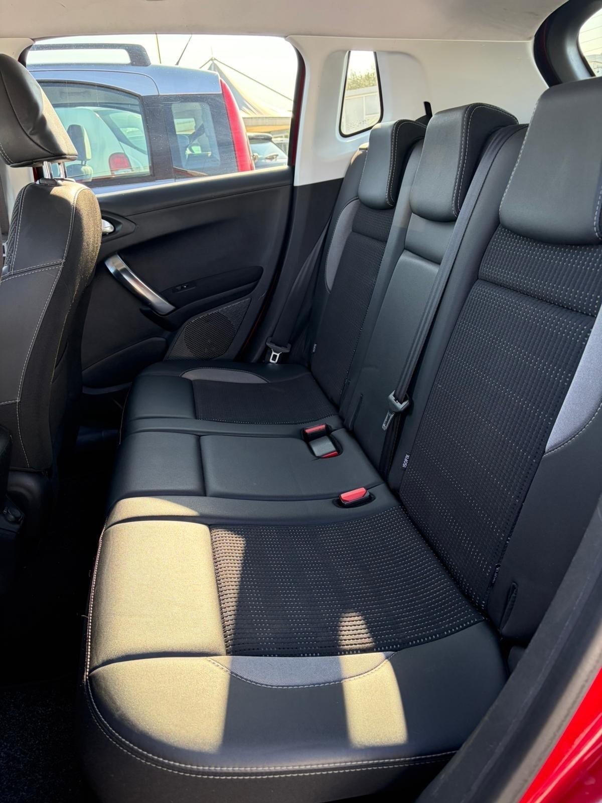 Peugeot 2008 BlueHDi 100 GT Line