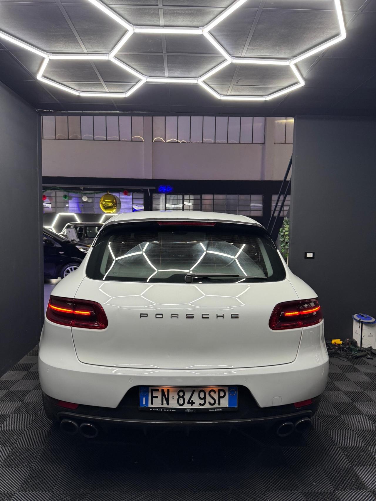 PORSCHE MACAN 2.0 Turbo: Il Tuo Sogno Porsche a un Prezzo Irripetibile