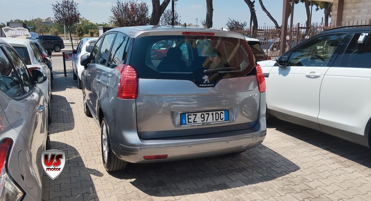 PEUGEOT 5008 1.5 HDI 7 POSTI -GARANZIA FULL