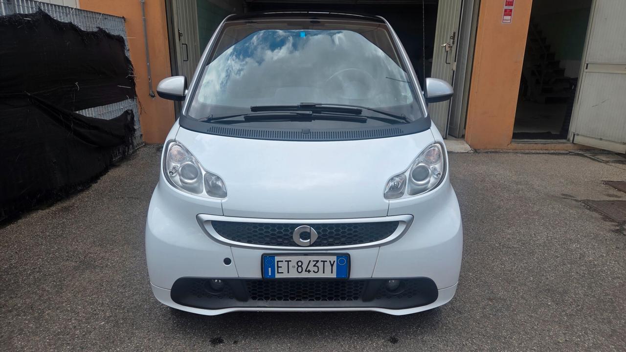 Smart ForTwo 1000 52 kW MHD motore nuovo