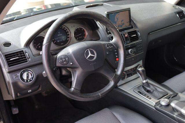 MERCEDES-BENZ C 220 CDI S.W. Avantgarde AMG NAVI Comand Xenon PDC