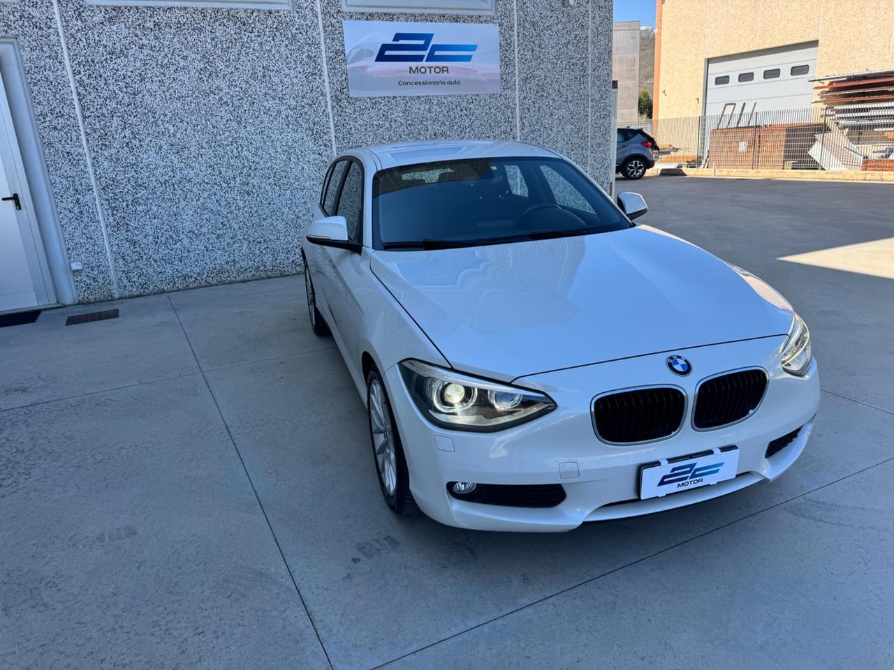 Bmw 118 118d 5p. Unique