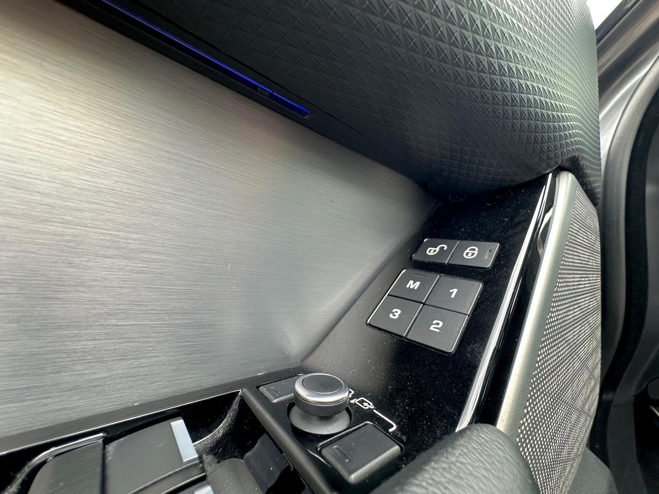 Land Rover Range Rover Velar Range Rover Velar 2.0D I4 240 CV R-Dynamic HSE Black Edition