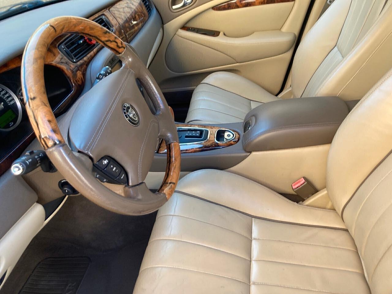 Jaguar S-Type 2.7 diesel V6 Executive automatica