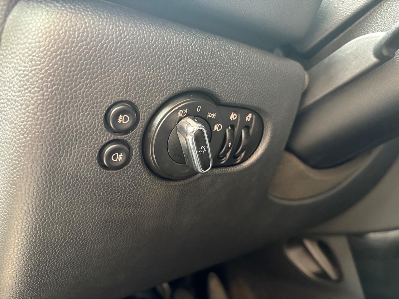 Mini One 1.2 75 CV 5PORTE DA NEOPATENTATI RING LED