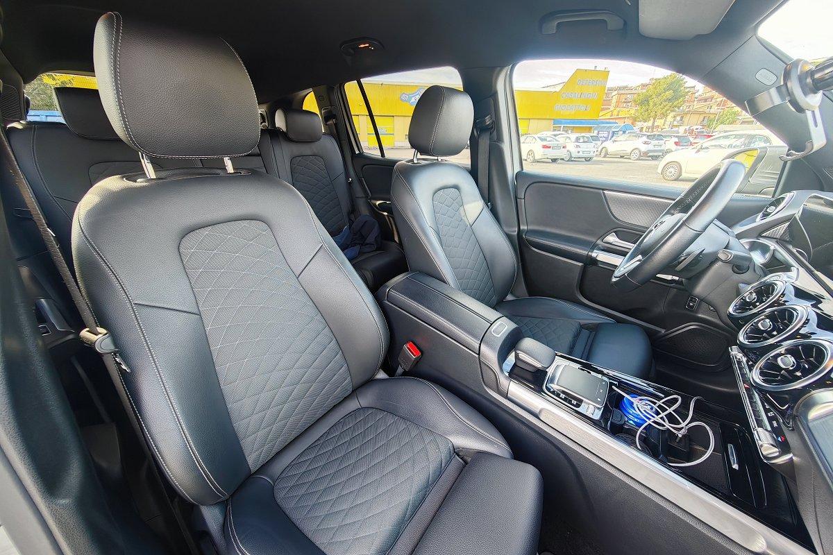 MERCEDES GLB 200 d Automatic Premium