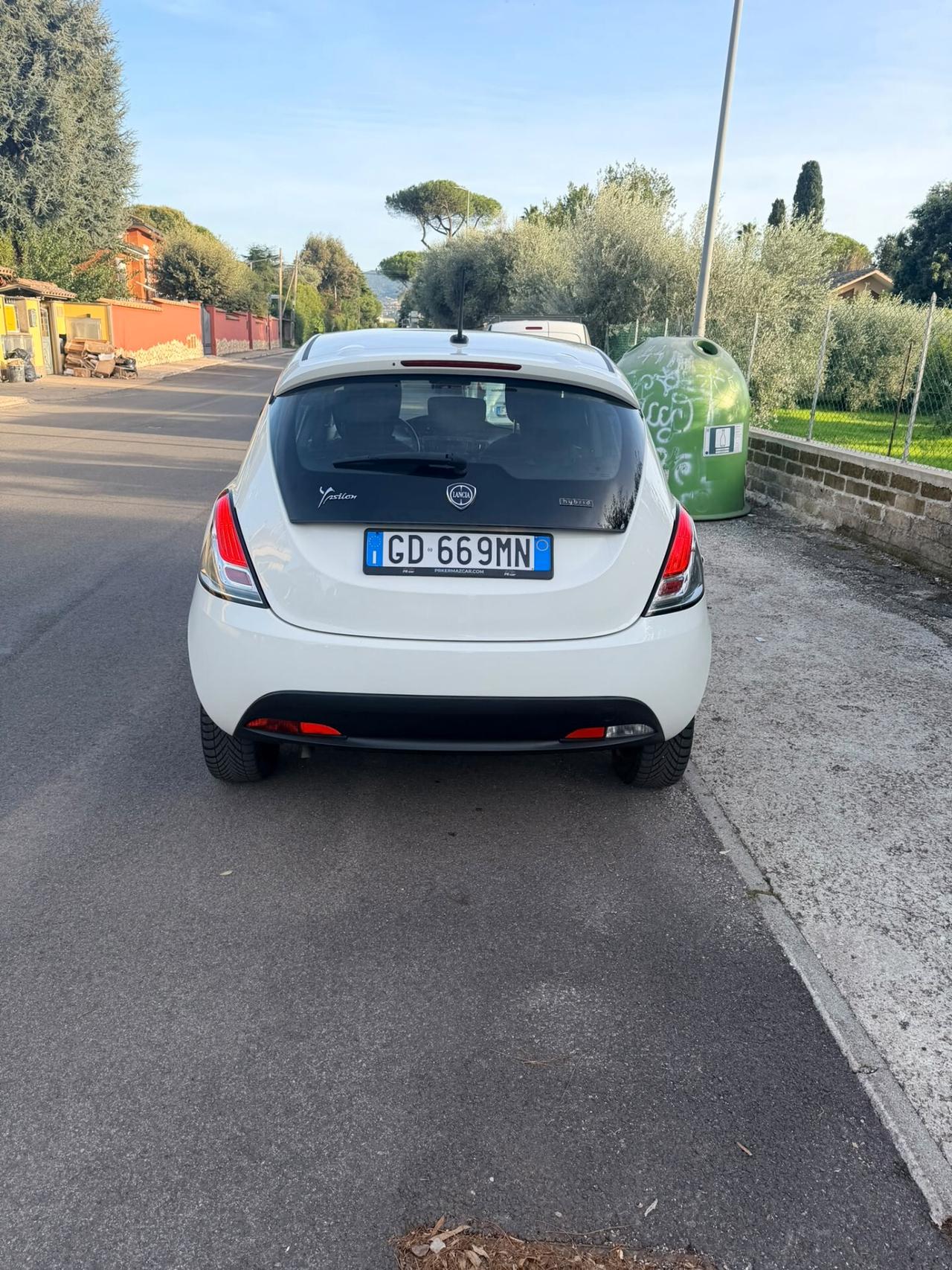 Lancia Ypsilon 1.0 Hybrid EcoChic Silver – 2021
