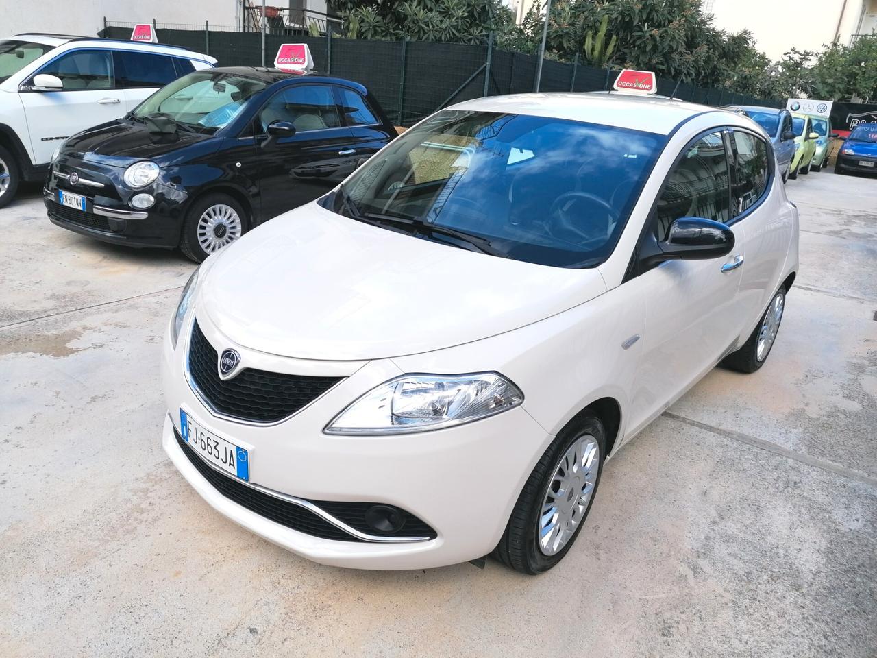 Lancia Ypsilon 1.2 69 CV 5 porte Gold