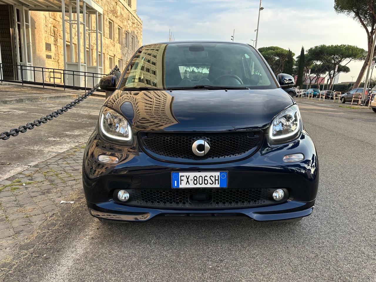 Smart Fortwo 90CV Parisblue Superpassion NAVI LED