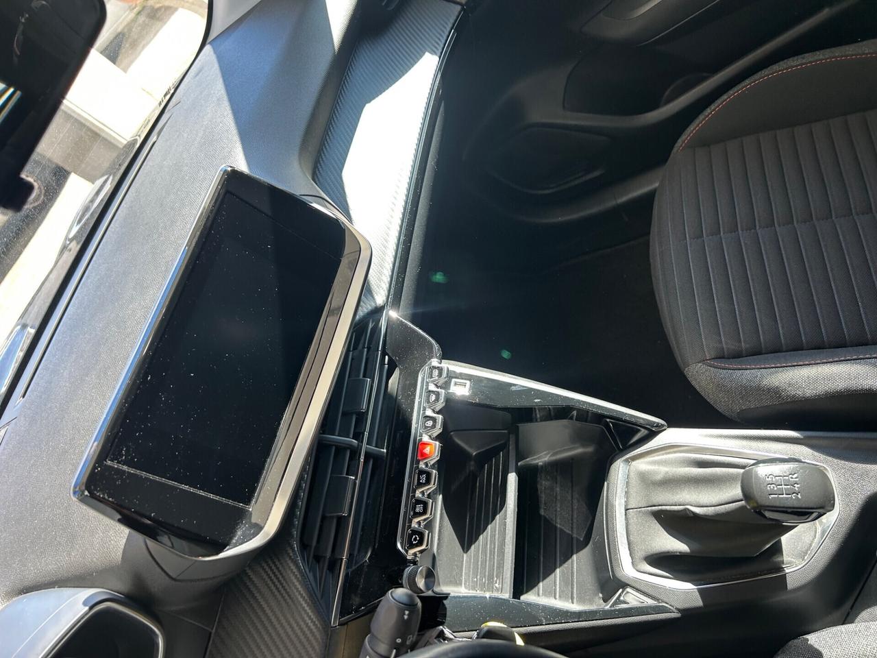 Peugeot 208 1.2 5p. Allure 05/2022 “ NEOPATENTATI “