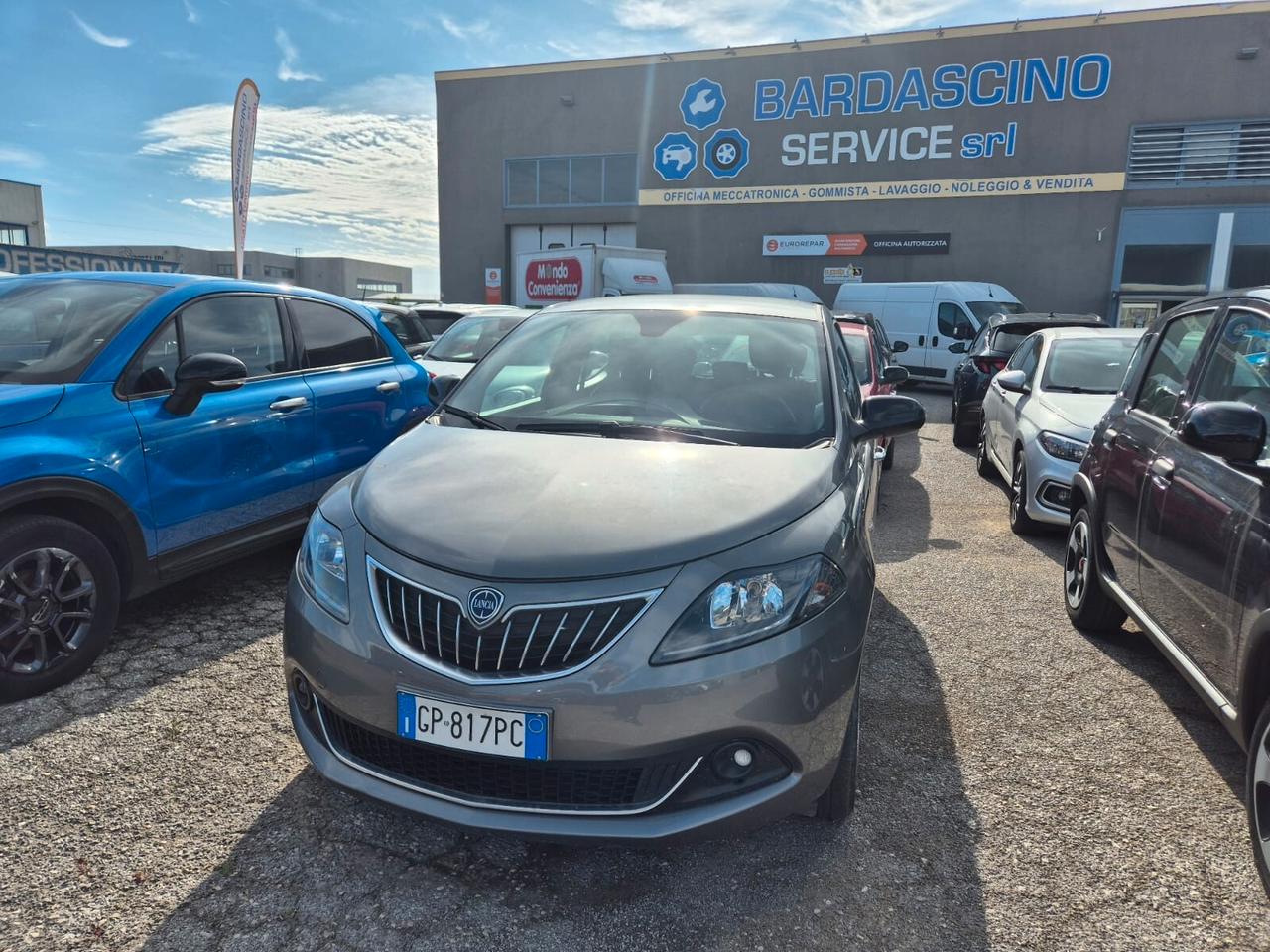 Lancia Ypsilon 1.0 FireFly 5 porte S&S Hybrid Gold
