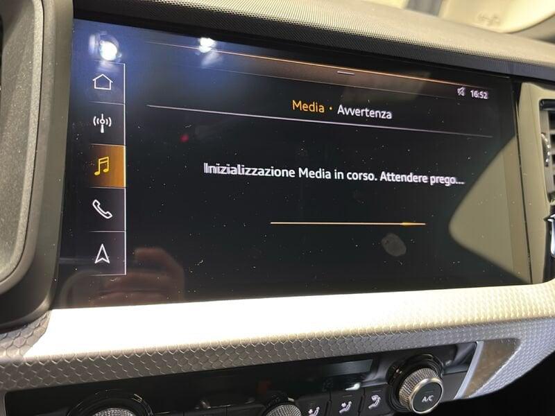 Audi A1 A1 citycarver 30 TFSI S tronic