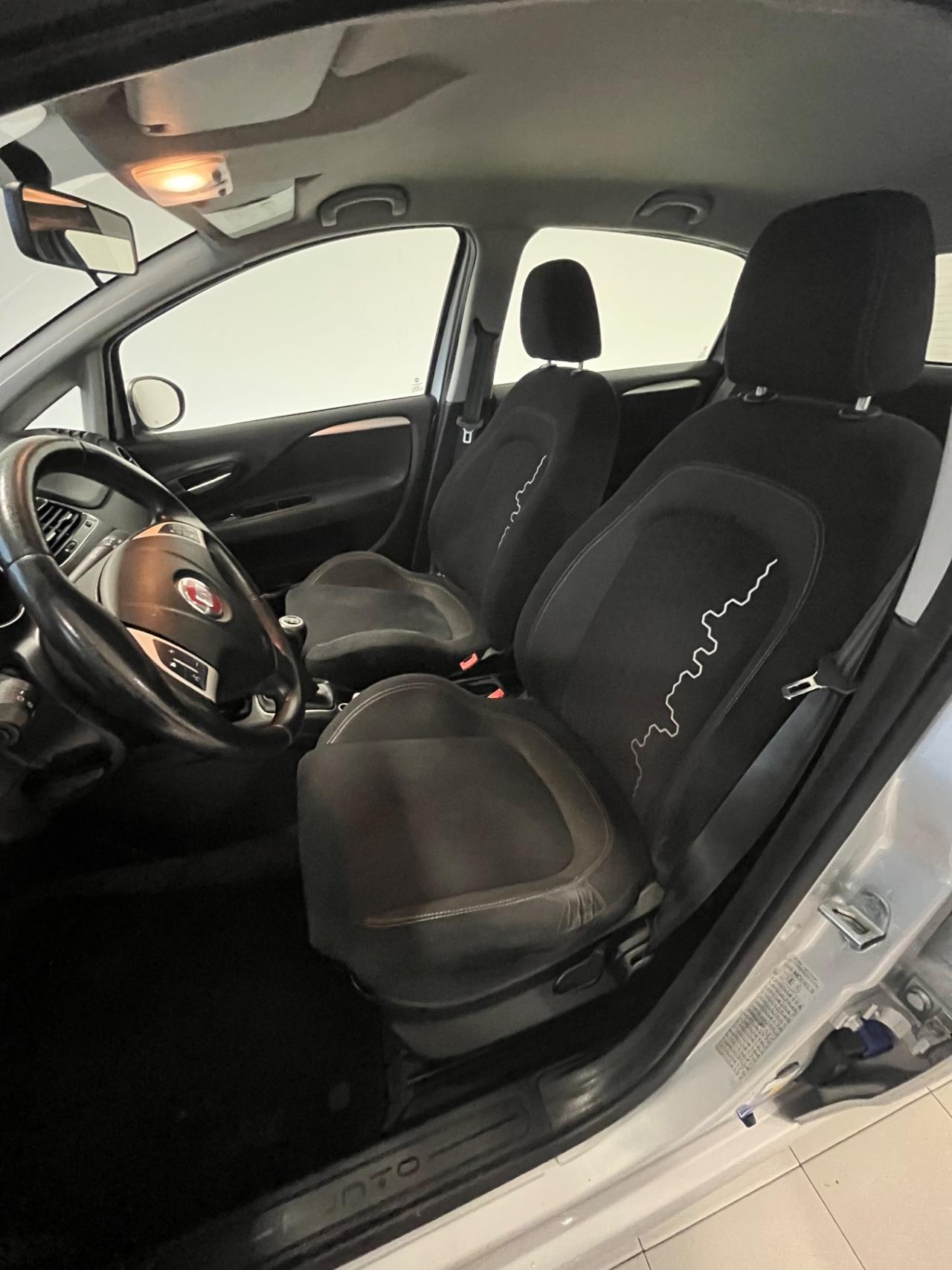 Fiat Punto 1.3 MJT II 75 CV 5 porte Street