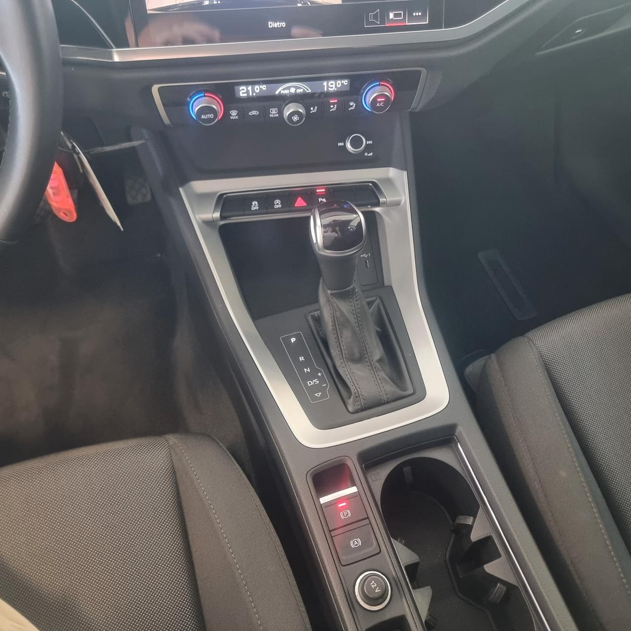 AUDI Q3 S-Line 2.0 TDI 35 150cv S-tronic Euro 6D