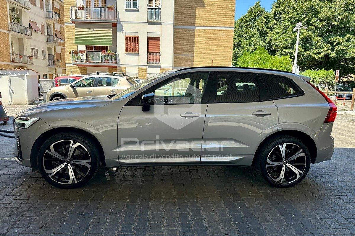 VOLVO XC60 B4 (d) AWD automatico Ultimate Dark