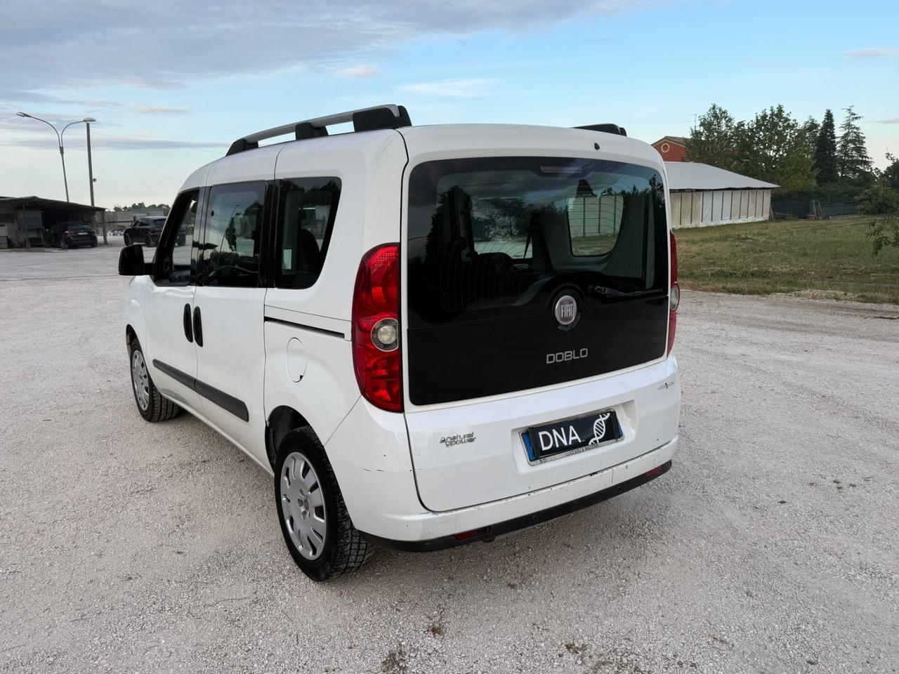 Fiat Doblò 5posti Natural Power UNIPRO Neopatentati