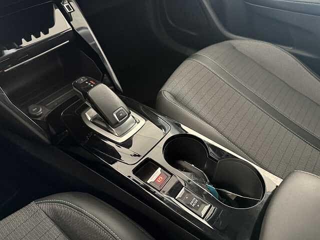 Peugeot 2008 1.2 PureTech 130 CV EAT8 Allure