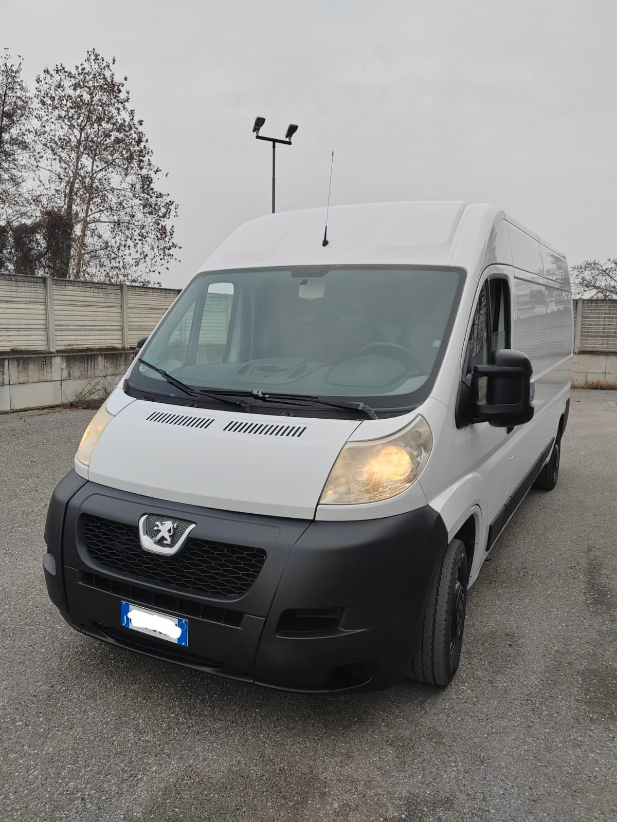 Peugeot Boxer 2.2 HDi/120CV Furgone Vetrato Maxi