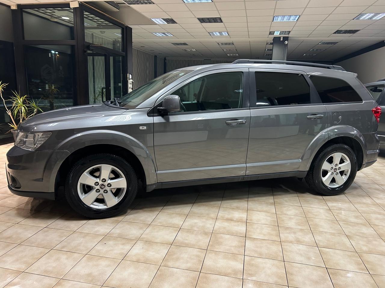 Fiat Freemont - 2011 2.0 Multijet 170 CV 7 POSTI