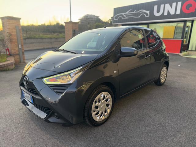 TOYOTA Aygo Connect 1.0 VVT-i 72CV 5 porte x-business MMT