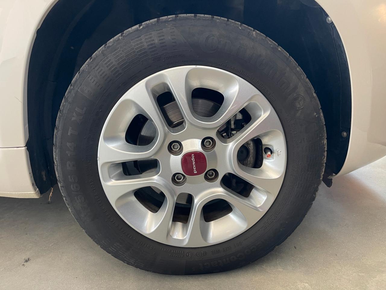 Fiat Panda 1.2 Lounge 5 Posti – Benzina – 16.763 Km – Garanzia 12 Mesi