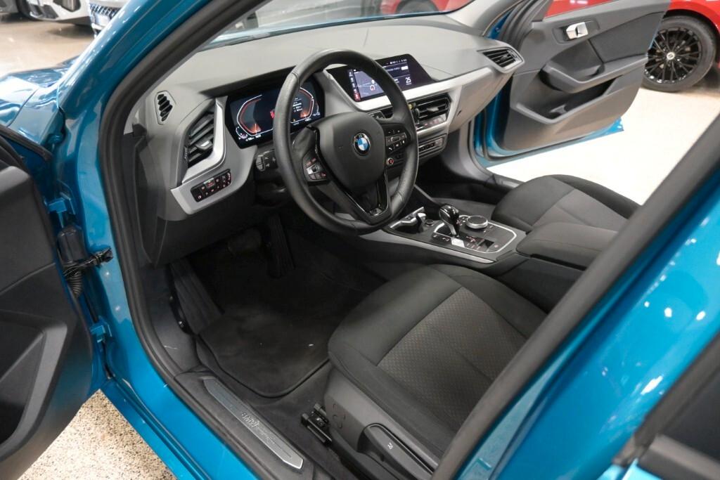 Bmw 116 116i 5p. Business Advantage