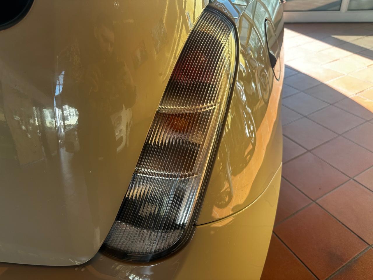 Lancia Ypsilon 1.2 beige metano neopatentati